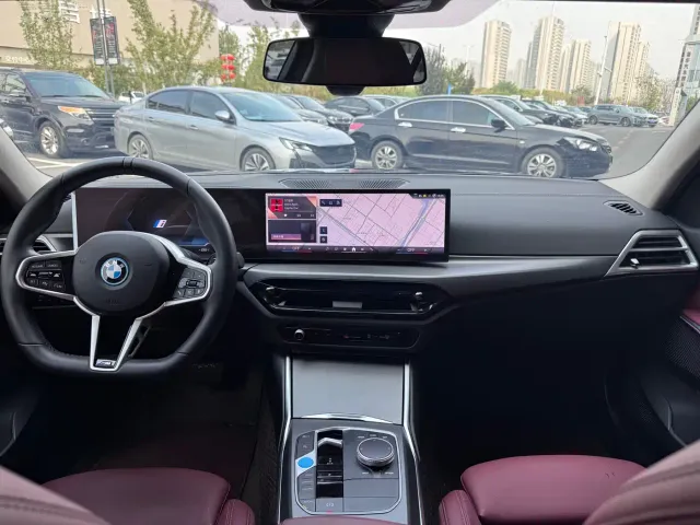 BMW i3 — Фото автомобиля 7