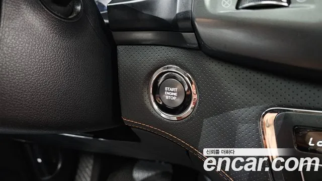 KG_Mobility_Ssangyong Rexton Новый Rexton Sport Khan Дизель 2.2 4WD — Фото автомобиля 29
