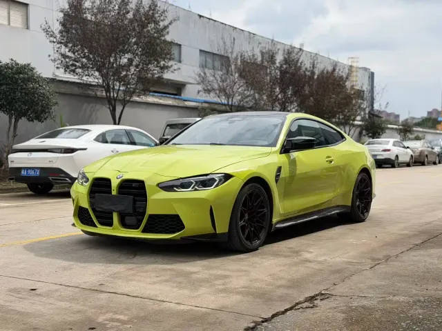 Фотография автомобиля — BMW M4
