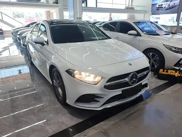 Mercedes-Benz A-Class — Фото автомобиля 3