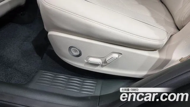 Genesis GV80 2.5T Бензин AWD — Фото автомобиля 24
