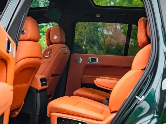 Li Auto L9 — Фото автомобиля 13