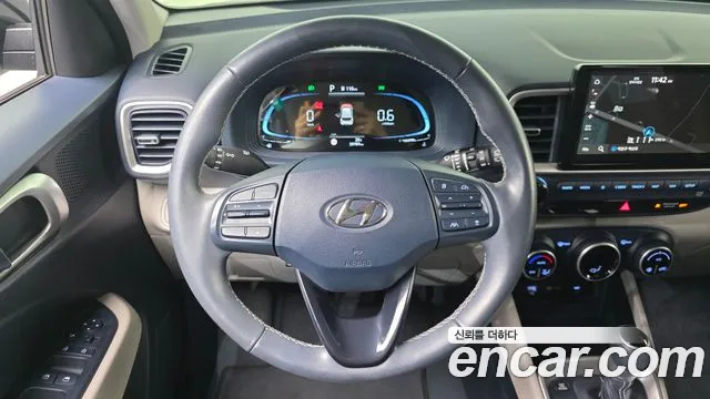 Hyundai Venue — Фото автомобиля 19