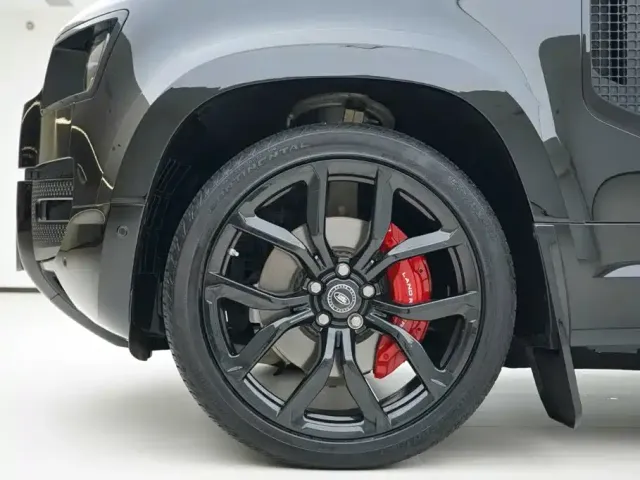 Land Rover Defender — Фото автомобиля 14
