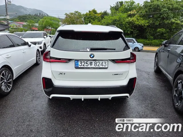 BMW X1 U11 — Фото автомобиля 2
