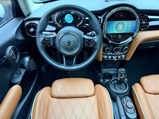 MINI Hatch — Фото автомобиля 16
