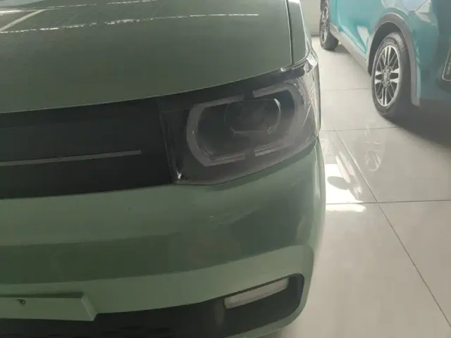 Wuling Hongguang Mini EV — Фото автомобиля 23