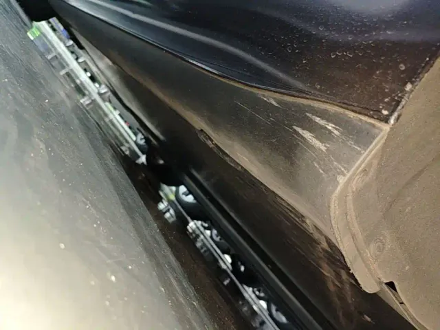 Tesla Model 3 — Фото автомобиля 21