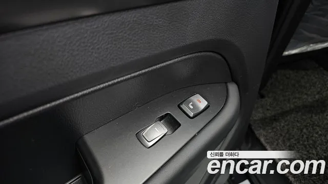 KG_Mobility_Ssangyong Rexton Новый Rexton Sport Дизель 2.2 4WD — Фото автомобиля 26