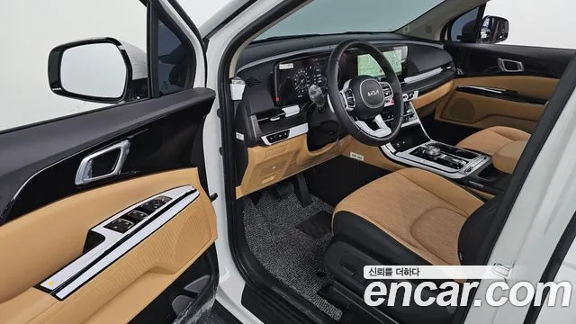 Kia Carnival Generation 4 — Фото автомобиля 15