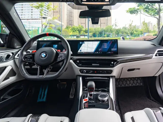 BMW M4 — Фото автомобиля 7