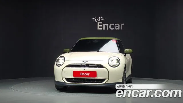MINI Cooper — Фото автомобиля 3