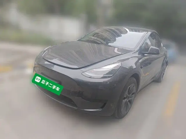 Фотография автомобиля — Tesla Model Y