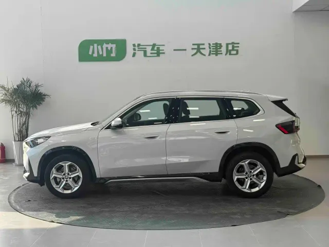 BMW X1 — Фото автомобиля 3