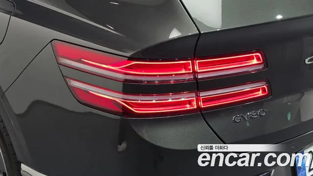 Genesis GV80 — Фото автомобиля 8