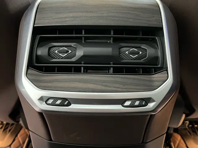 BMW 7 Series — Фото автомобиля 19