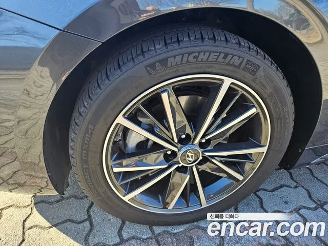 Hyundai Grandeur Grandeur (New) — Фото автомобиля 4