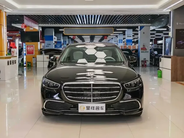 Mercedes-Benz S-Class — Фото автомобиля 2