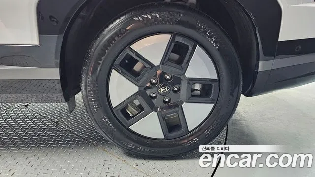 Hyundai Santa Fe MX5 — Фото автомобиля 4