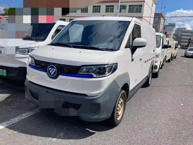 Фотография автомобиля — Foton Zhilan Jingling E7