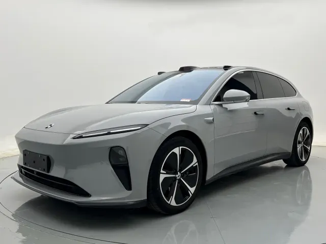 Nio ET5 Touring — Фото автомобиля 2