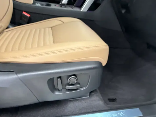Land Rover Discovery Sport — Фото автомобиля 25