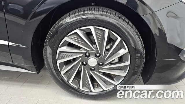 Hyundai Sonata — Фото автомобиля 19