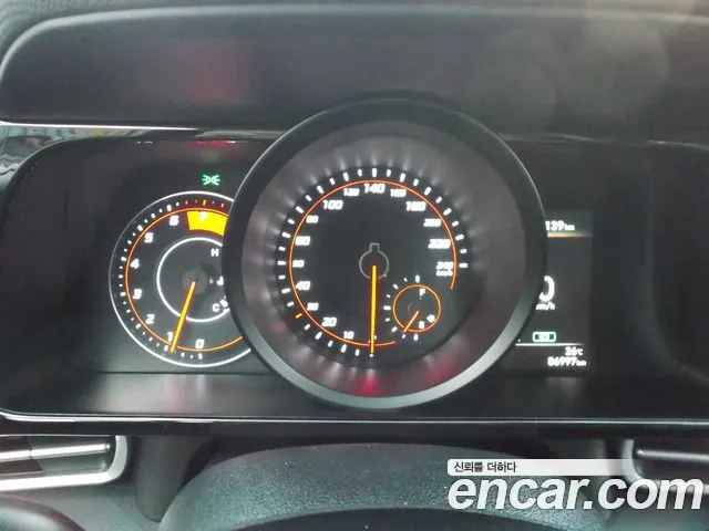 Hyundai Avante CN7 — Фото автомобиля 12