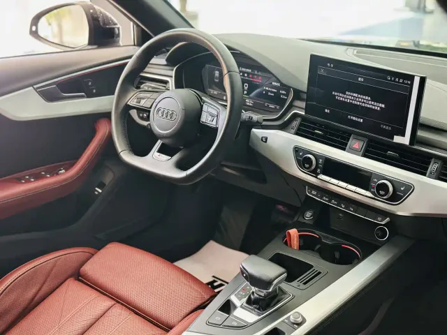 Audi A4L — Фото автомобиля 8