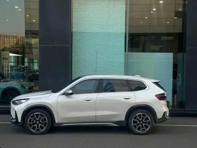 BMW X1 — Фото автомобиля 3