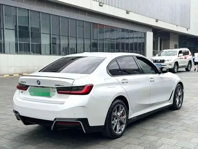 BMW i3 — Фото автомобиля 6