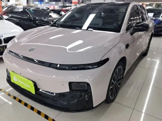 Фотография автомобиля — Leapmotor B01