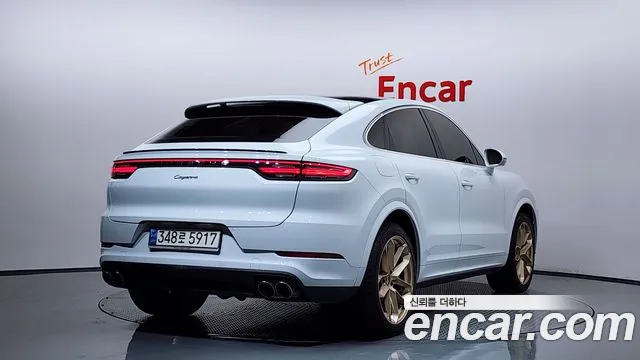 Porsche Cayenne — Фото автомобиля 2