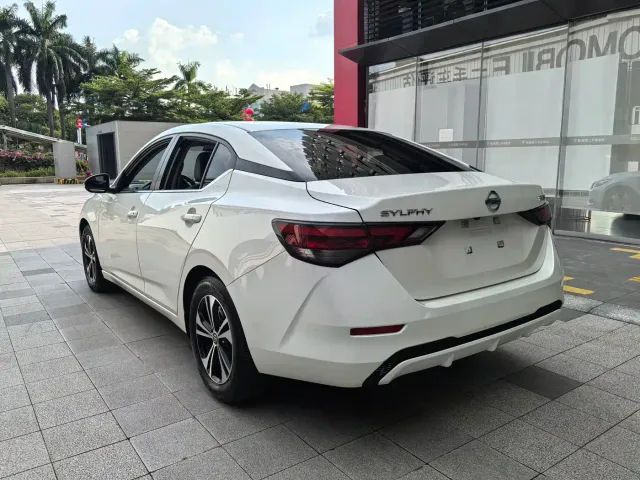 Nissan Sylphy — Фото автомобиля 7