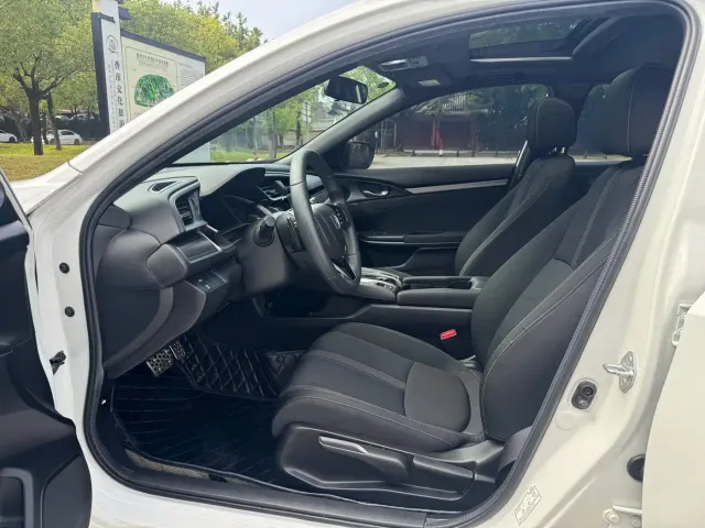 Honda Civic — Фото автомобиля 4