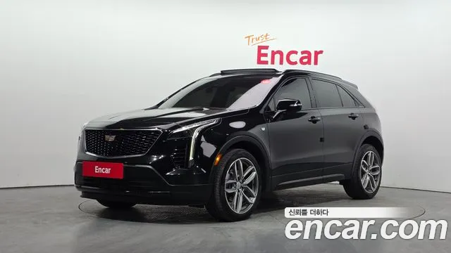 Фотография автомобиля — Cadillac XT4