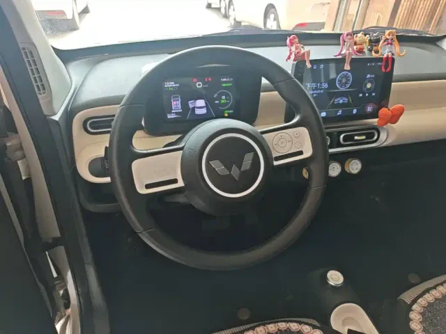Wuling Hongguang Mini EV — Фото автомобиля 10