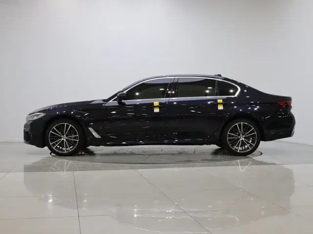 BMW 5 Series — Фото автомобиля 7