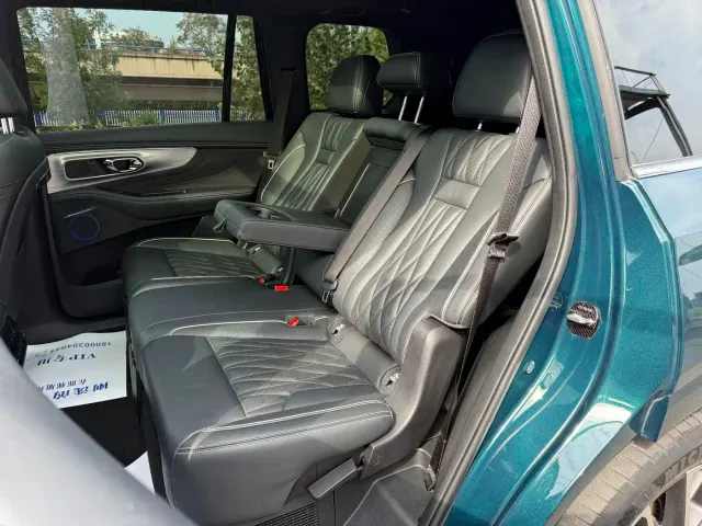 GAC Trumpchi GS8 — Фото автомобиля 10