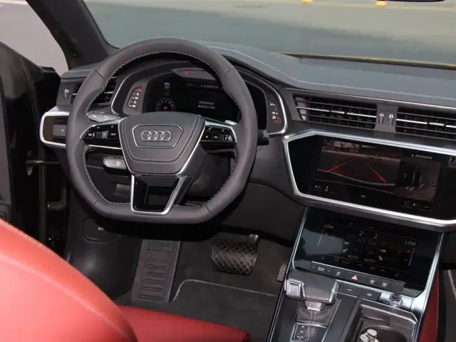 Audi A7L — Фото автомобиля 12