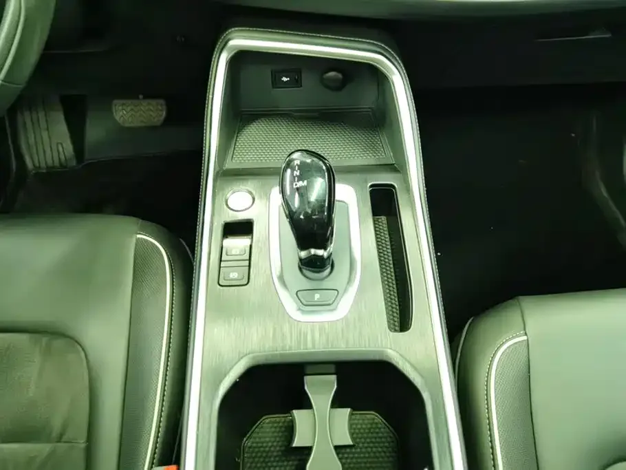 Haval Haval H6 2023 National Trend Edition 1.5T Automatic Urban — Фото автомобиля 16