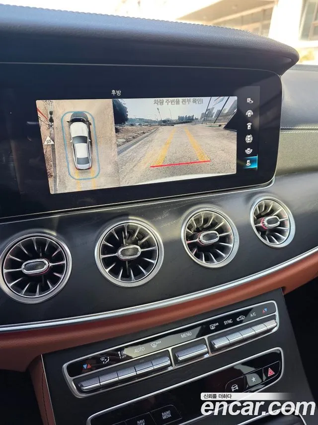 Mercedes-Benz CLS-Class — Фото автомобиля 13
