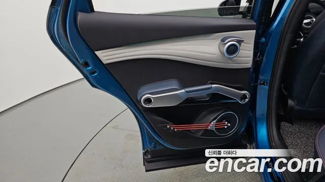 BYD Atto 3 — Фото автомобиля 14