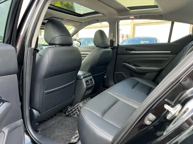 Nissan Teana — Фото автомобиля 6