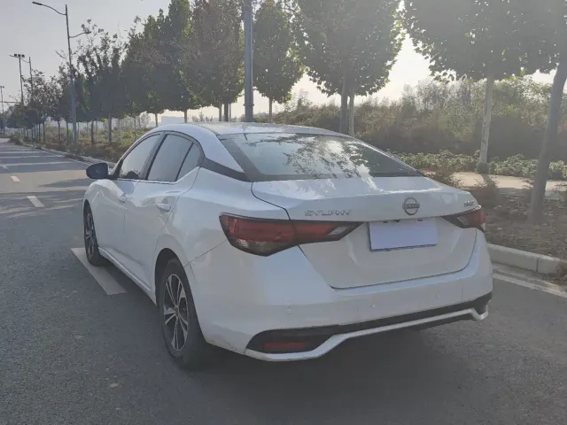Nissan Sylphy — Фото автомобиля 11