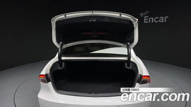 Hyundai Grandeur New — Фото автомобиля 26