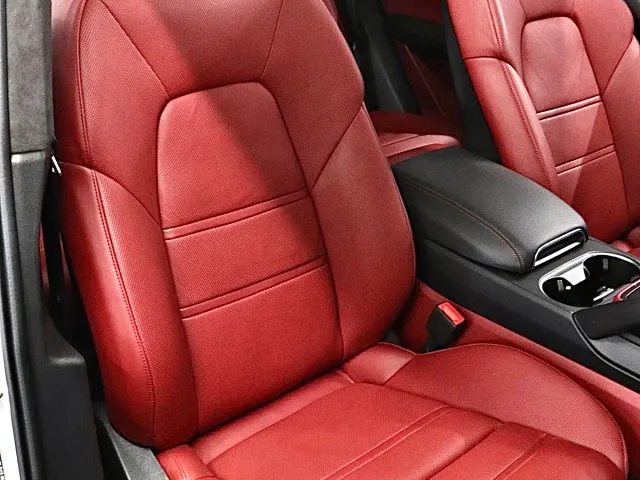 Porsche Cayenne — Фото автомобиля 16
