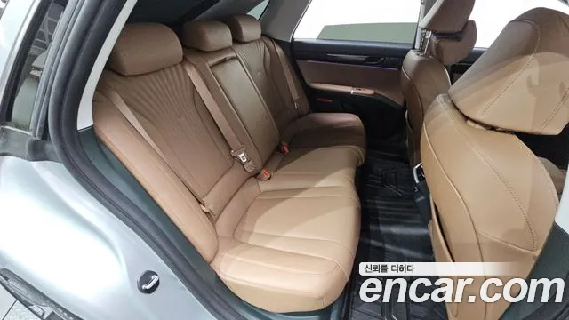 Hyundai Grandeur GN7 — Фото автомобиля 17