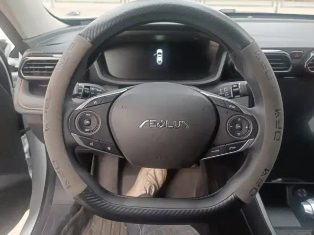 Dongfeng Yixuan — Фото автомобиля 15