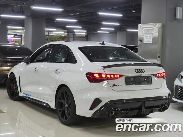 Audi RS3 — Фото автомобиля 3